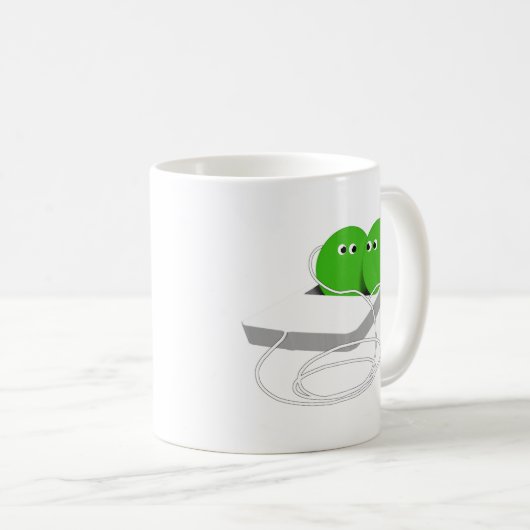Zwei Erbsen in einem Pod Kaffeetasse (VorderseiteRechts)