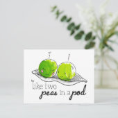 Zwei Erbsen in einem Pod Postkarte (Stehend Vorderseite)