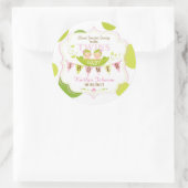 Zwei Erbsen in einer Pod-Twin-Girls Danke-Label Runder Aufkleber (Tasche)