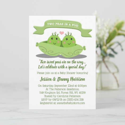 Zwei Erbsen in einer Pod-Zweiwindusche Einladung (Stehend Vorderseite)