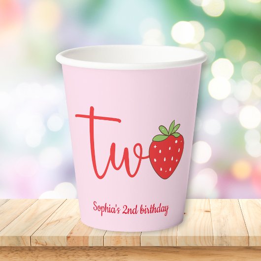 Zwei Erdbeeren Geburtstag Rosa Pappbecher
