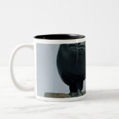 Zwei Eulen, 1903-04 Zweifarbige Tasse (Links)