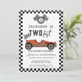 Zwei Fast Race Car Geburtstagsparty Einladung (Stehend Vorderseite)