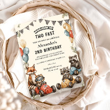 Zwei Fast Woodland Tiere 2. Geburtstag