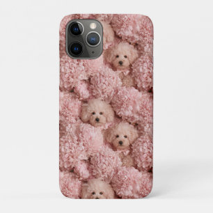 Zwei flauschige Pudel-Welpen umgeben von Blumen Case-Mate iPhone Hülle