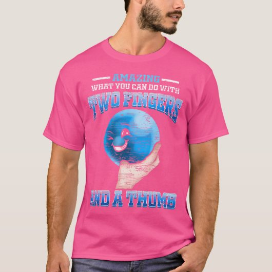 Zwei Flügel und ein flammender Bowling T-Shirt (Vorderseite)