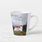 Zwei Flüsse Pier Light & Rawley Point Leuchtturm Milchtasse (Rechts)
