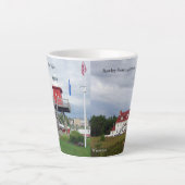 Zwei Flüsse Pier Light & Rawley Point Leuchtturm Milchtasse (Vorderseite)