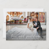 Zwei Foto Elegant White Script Hochzeit Vielen Dan Dankeskarte (Vorderseite)
