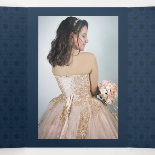 Zwei Foto Tropische Silhouette Quinceanera Dreifach Gefaltete Einladung (Innenseite Mitte)