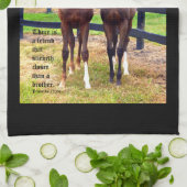 Zwei Freunde mit Sprichwörtern 18:24 Geschirrtuch (Gefaltet)