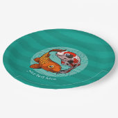 Zwei freundlicher Koi Carp Cartoon mit Text Pappteller (Schrägansicht)