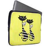 Zwei gestreifte schwarz-weiße Silhouette Katzen Laptopschutzhülle (Vorne Rechts)