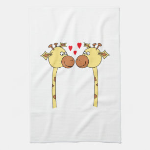 Zwei Giraffen mit roten Liebe-Herzen. Cartoon Küchentuch