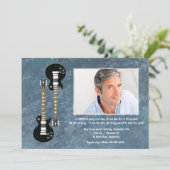 Zwei Gitarren Überraschung Foto Einladung (Stehend Vorderseite)