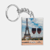 Zwei Glas Wein mit Eiffelturm Schlüsselanhänger (Vorderseite links)
