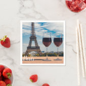 Zwei Glas Wein mit Eiffelturm Serviette (Beispiel)