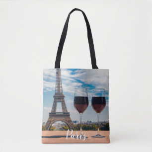 Zwei Glas Wein mit Eiffelturm Tasche