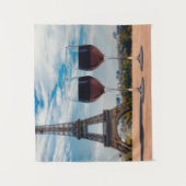 Zwei Glas Wein mit Eiffelturm Wandteppich (Vorderseite)