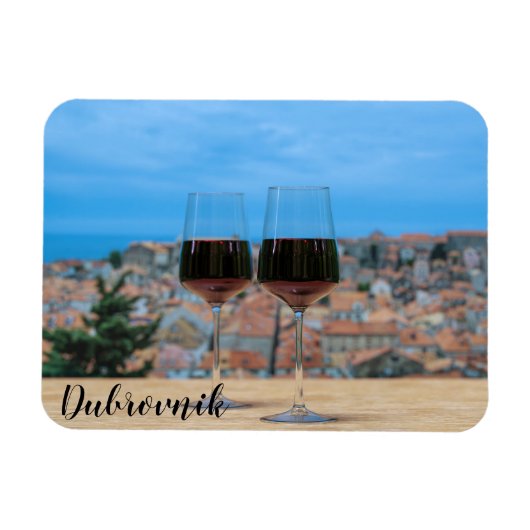 Zwei Gläser Rotwein mit Blick auf Dubrovnik Mag Magnet (Horizontal)