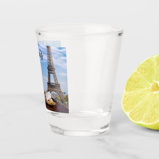 Zwei Gläser Wein im Café von Paris (Rechts)