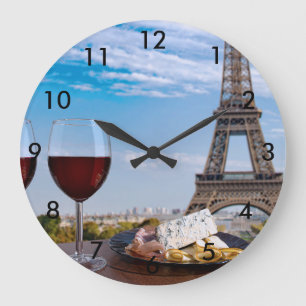 Zwei Gläser Wein im Café von Paris Große Wanduhr