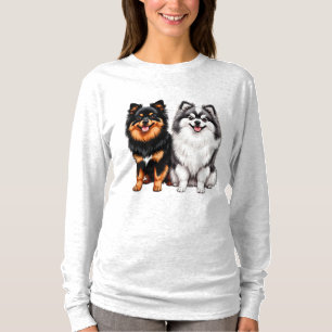 Zwei glückliche flauschige Hunde sitzen Seite an S T-Shirt