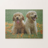 Zwei Golden Retriever Welpen in Blume Puzzle (Horizontal)