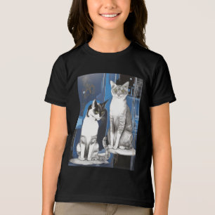 Zwei graue Katzen im Abstrakten Hintergrund Tri-Blend Shirt