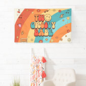 Zwei Groovy Babe Retro Rainbow 2. Party Banner (Insitu)