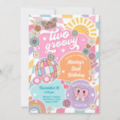 Zwei Groovy Girl Retro Preppy Varsity Birthday Einladung (Vorderseite)