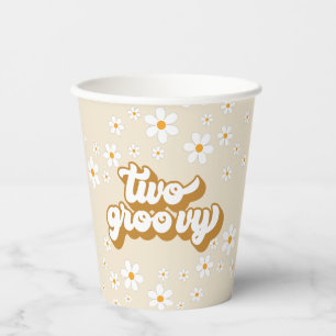 Zwei groovy Retro-Gaisy-Papierbecher zum 2. Geburt Pappbecher