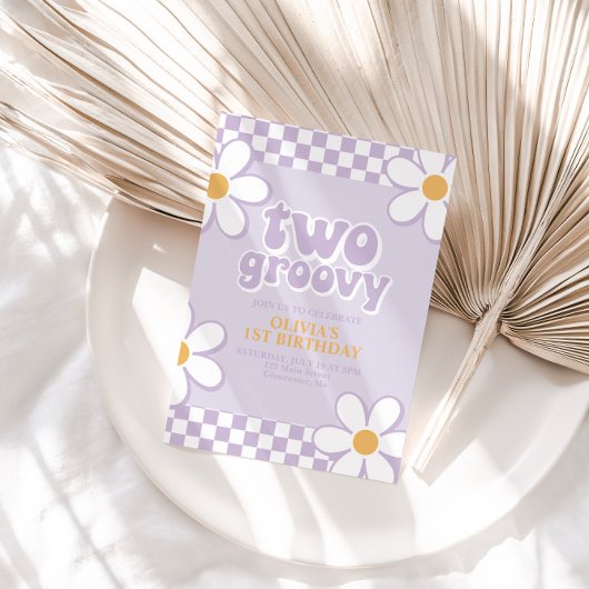 Zwei Groovy Retro Karo Lilac Daisy Einladung