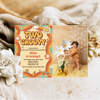 Zwei Groovy Retro Rainbow 2. Geburtstag Party Foto Einladung