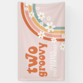Zwei Groovy Retro Rainbow Daisy Birthday Banner (Vertikal)