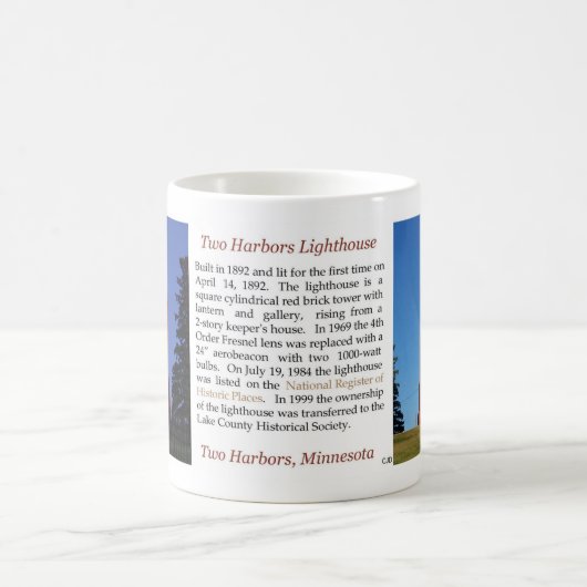Zwei Häfen Lighthouse Geschichte Tasse (Mittel)