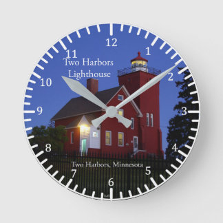 Zwei Häfen Lighthouse Uhr