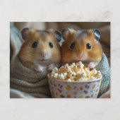 Zwei Hamster mit einer großen Popcorn-Schüssel Postkarte (Vorderseite)