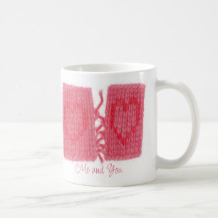 ZWEI HERZEN GESTRICKT Weiße Tasse + Text