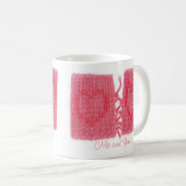 ZWEI HERZEN STRICK Weiße Tasse + Text (VorderseiteRechts)