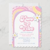 Zwei ist Vibe Groovy, Retro Girl Pastel Colors Einladung (Vorderseite)