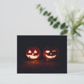 Zwei Jack-o'-Lanterns zu Halloween Postkarte (Stehend Vorderseite)