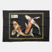 Zwei Japaner Koi Goldfisch auf schwarzem Küchentuch (Horizontal)