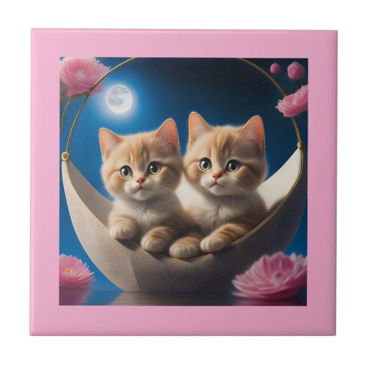 Zwei junge Kätzchen in einem Korb mit rosa Rosen Fliese (Vorderseite)