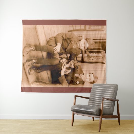 Zwei Jungen in den 1920er Jahren, ein Hund Wandteppich (Beispiel (Horizontal))