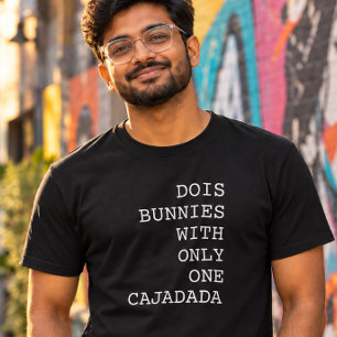 Zwei Kaninchen mit nur einem Cajadada T-Shirt