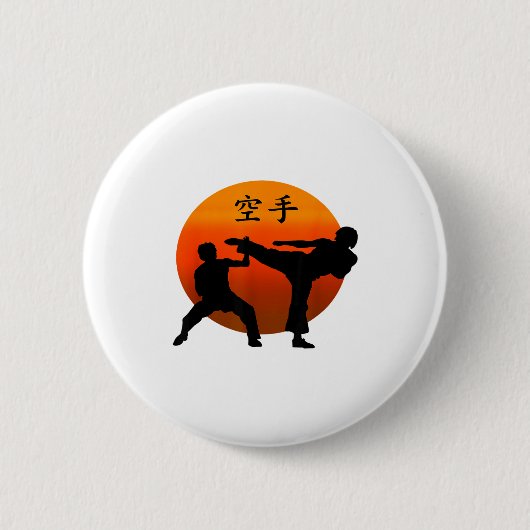 Zwei Karate-Kämpfer mit aufgehender Sonne und Kara Button (Vorderseite)