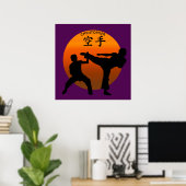 Zwei Karate-Kämpfer mit wachsender Sonne Poster (Heimbüro)