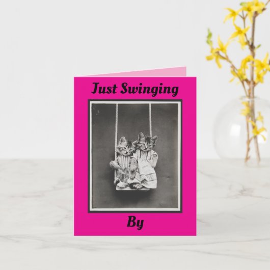 Zwei Kätzchen auf einer Swing Card Karte (Gelbe Blume)