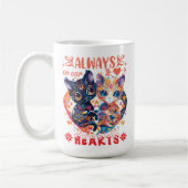 Zwei Katzen in einer bunten, liebevollen Szene Kaffeetasse (Links)